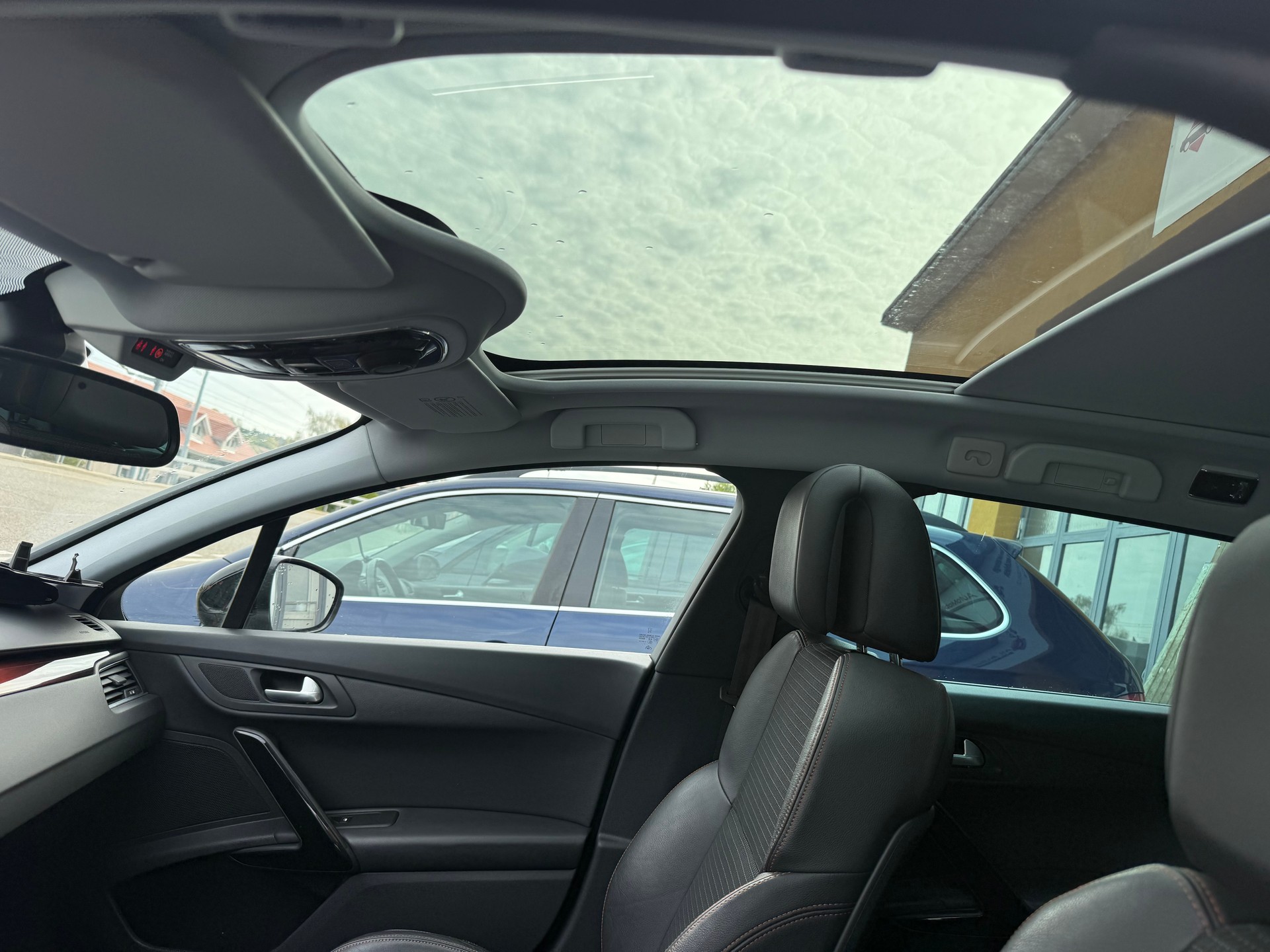 PEUGEOT 508 RXH 2.0 HDI Hybrid4 EGS6-image-15