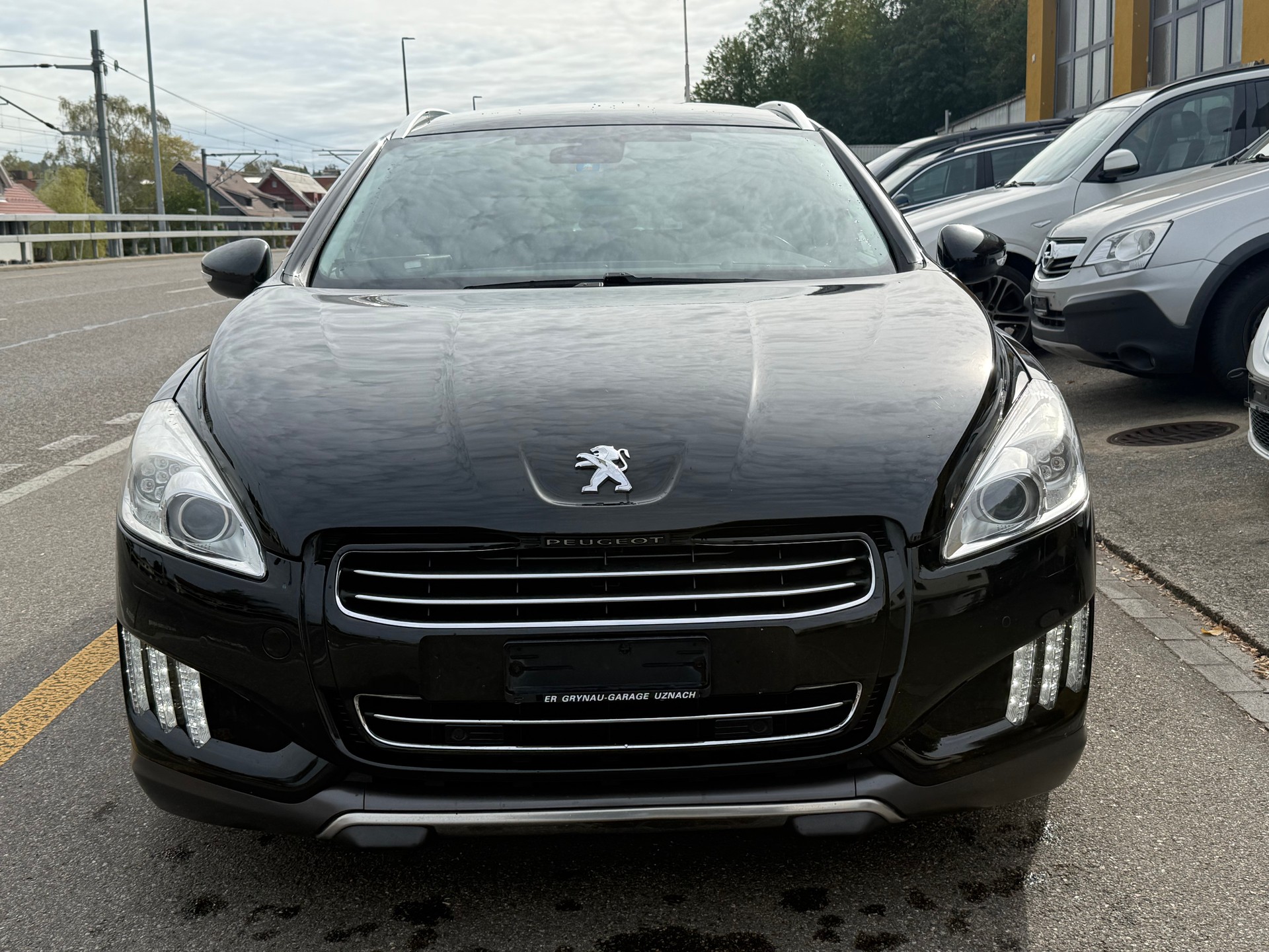 PEUGEOT 508 RXH 2.0 HDI Hybrid4 EGS6-image-2