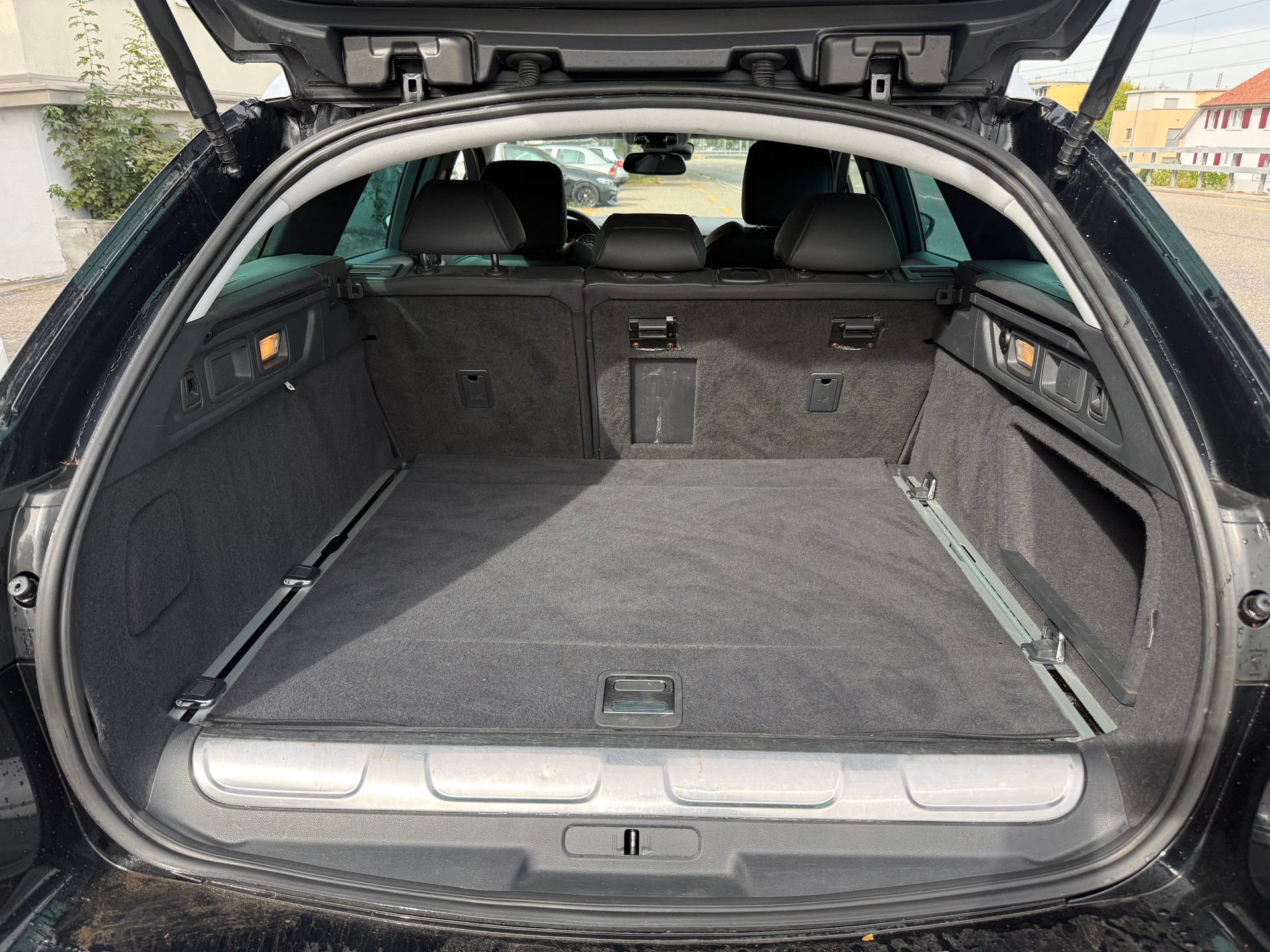 PEUGEOT 508 RXH 2.0 HDI Hybrid4 EGS6-image-10