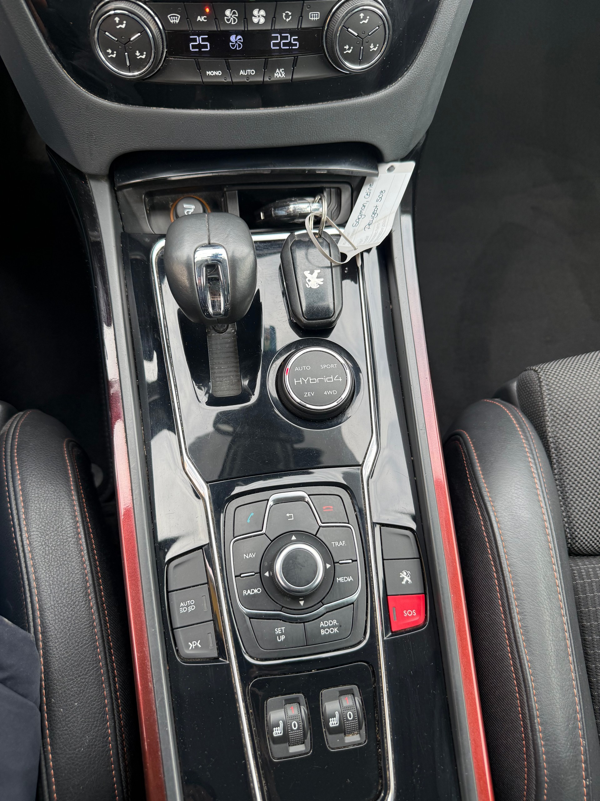 PEUGEOT 508 RXH 2.0 HDI Hybrid4 EGS6-image-11