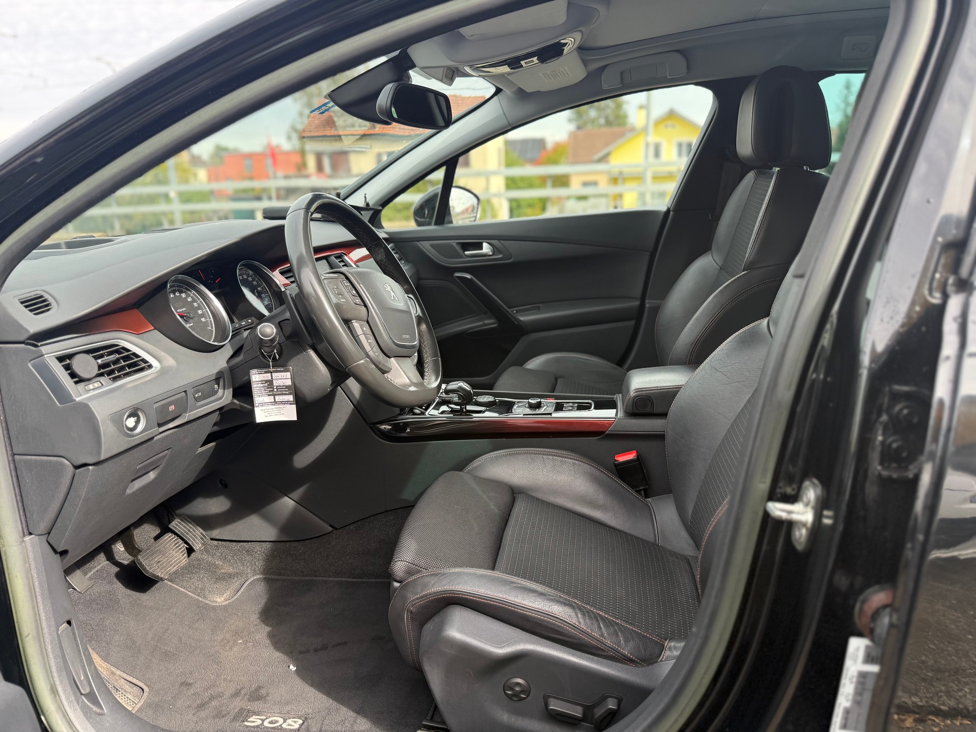 PEUGEOT 508 RXH 2.0 HDI Hybrid4 EGS6-image-6