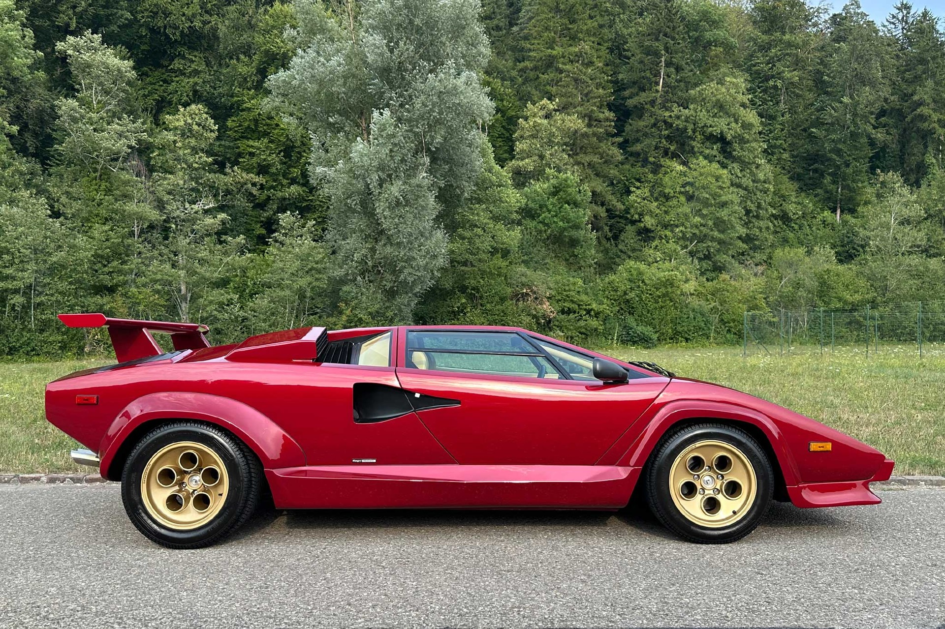 LAMBORGHINI Countach LP 5000 QV-image-4