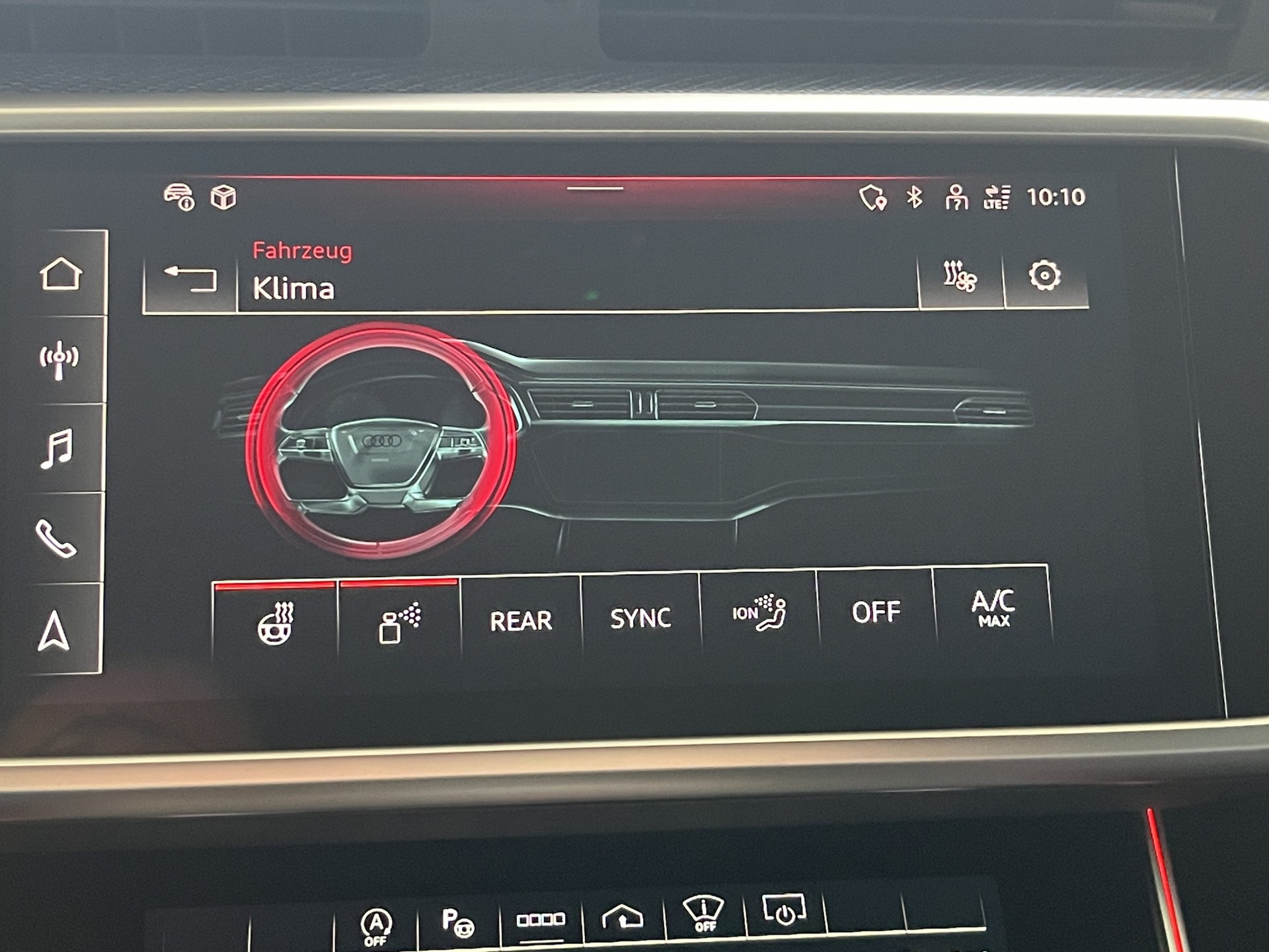AUDI RS6 Avant 4.0 TFSI V8 Performance quattro*Keramik-Bremsen, Standheizung, AHK, B&O Sound, 630 PS, (5-Jahre Garantie)-image-27