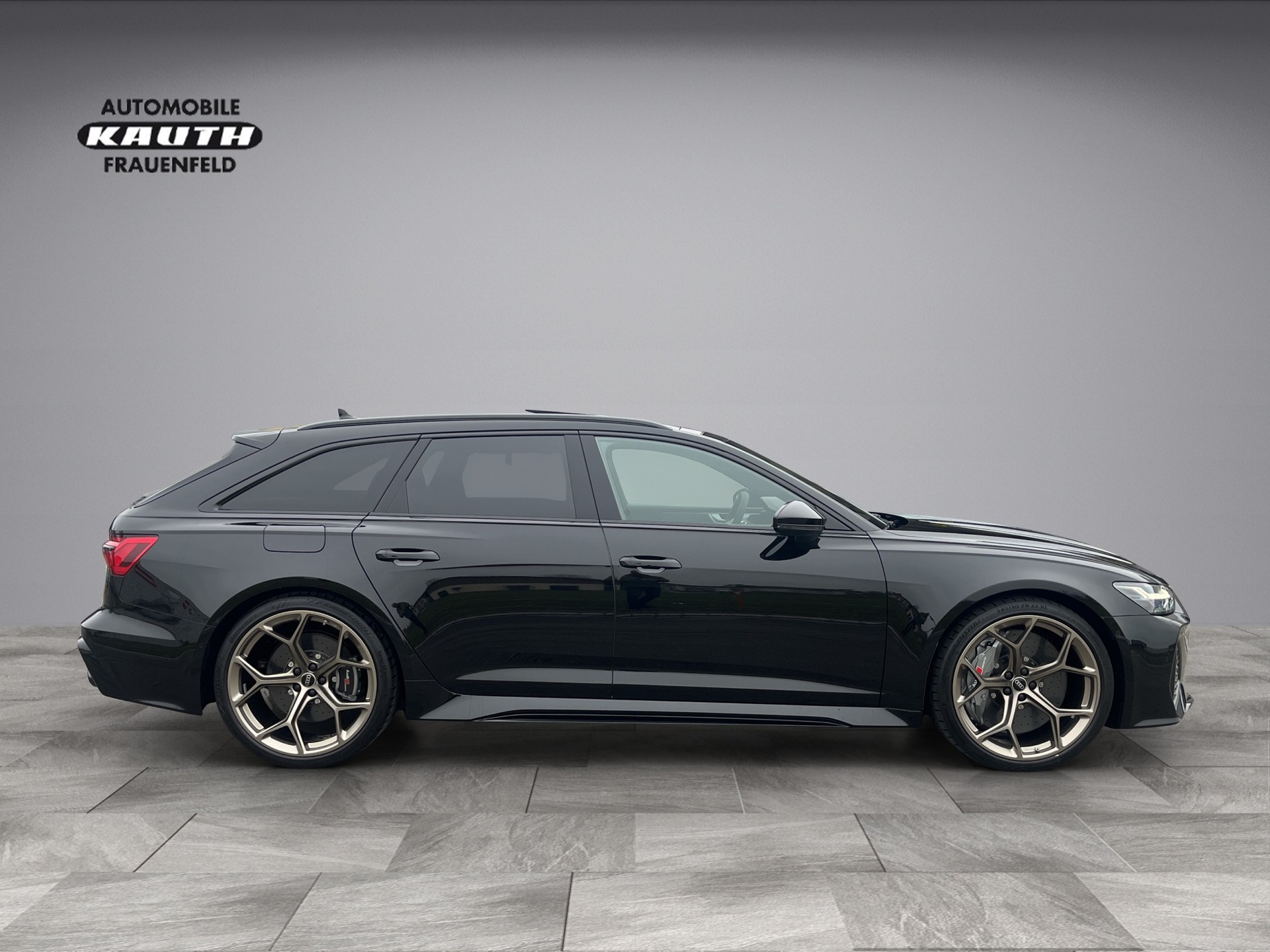 AUDI RS6 Avant 4.0 TFSI V8 Performance quattro*Keramik-Bremsen, Standheizung, AHK, B&O Sound, 630 PS, (5-Jahre Garantie)-image-6