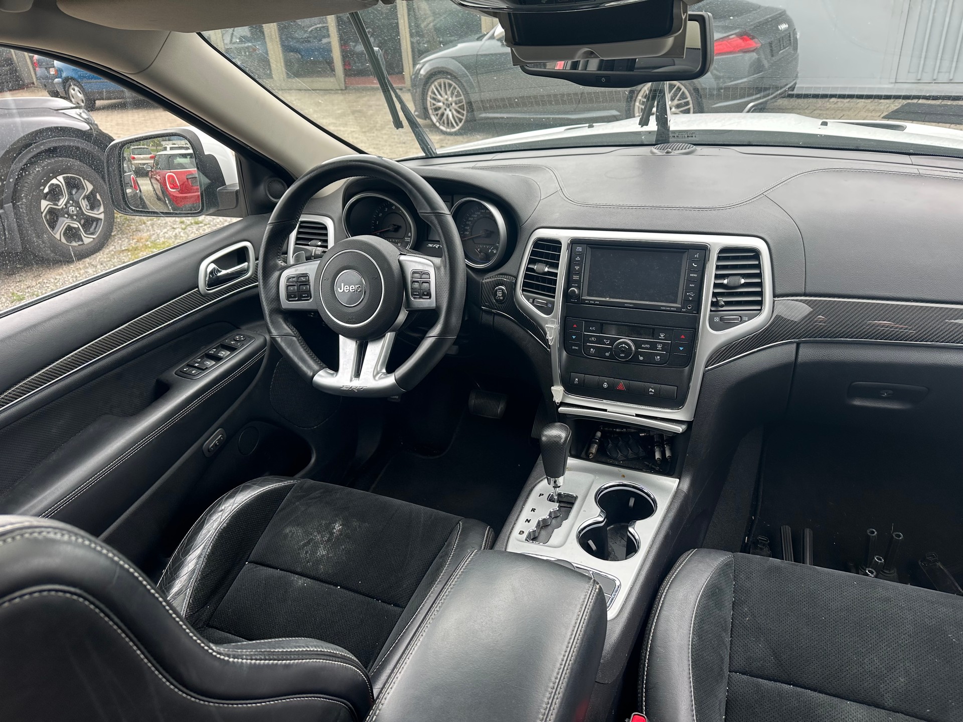 JEEP Grand Cherokee 6.4 SRT8 Automatic-image-7