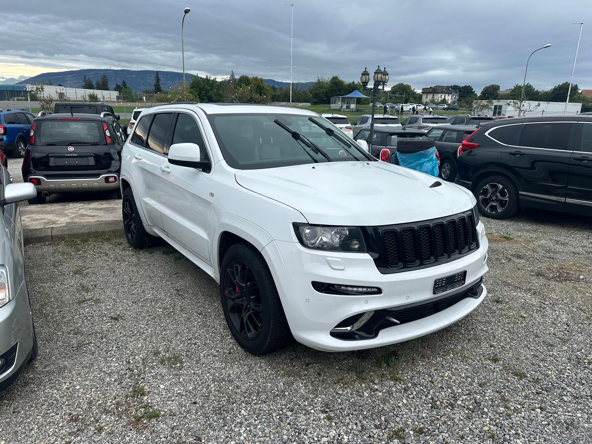 JEEP Grand Cherokee 6.4 SRT8 Automatic-image-1