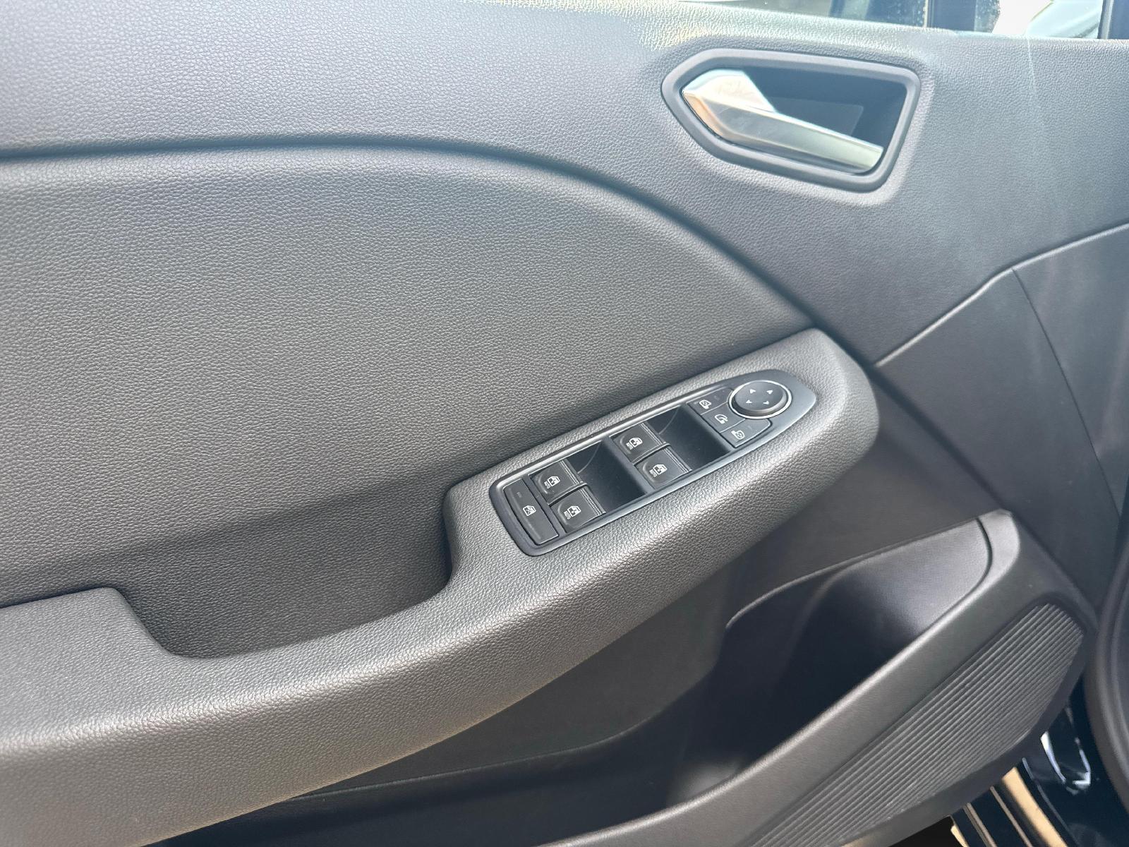 MITSUBISHI Colt 1.6 HEV Instyle-image-12