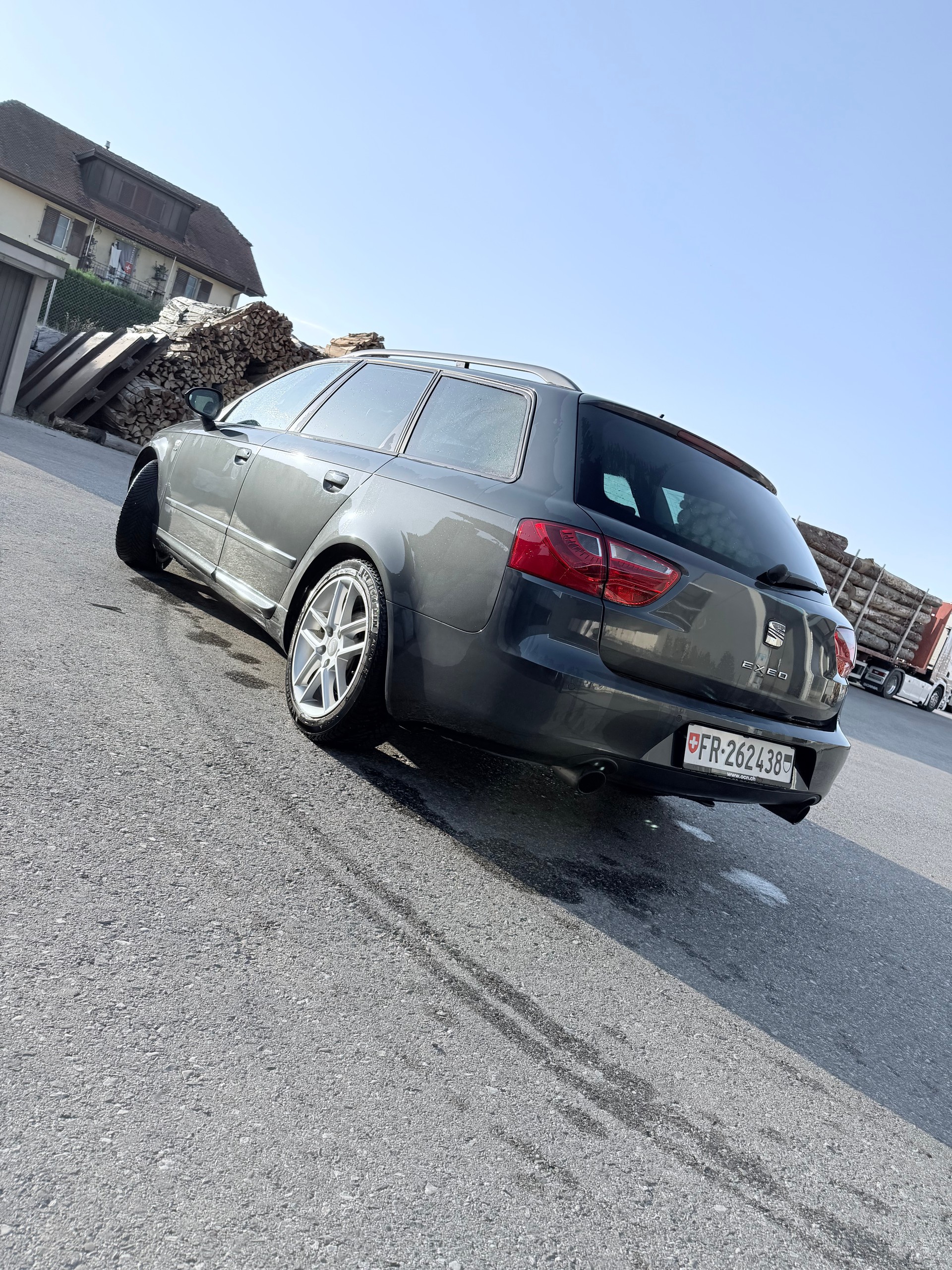 SEAT 2.0 TSI Style MTr-image-2