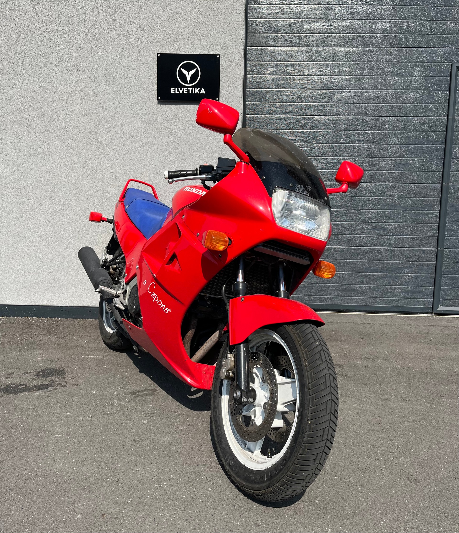 HONDA VFR 750 F G/H-image-1