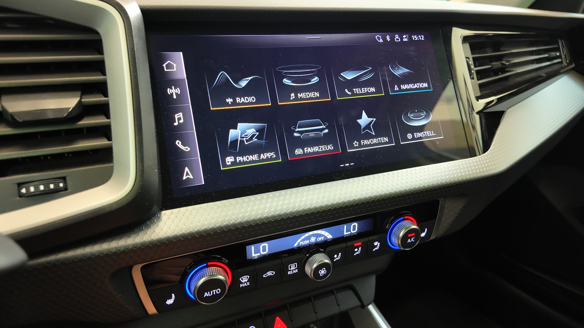 AUDI A1 Sportback 30 TFSI Attraction S-tronic-image-22