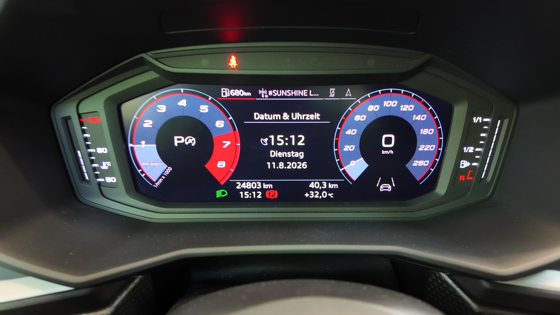 AUDI A1 Sportback 30 TFSI Attraction S-tronic-image-21