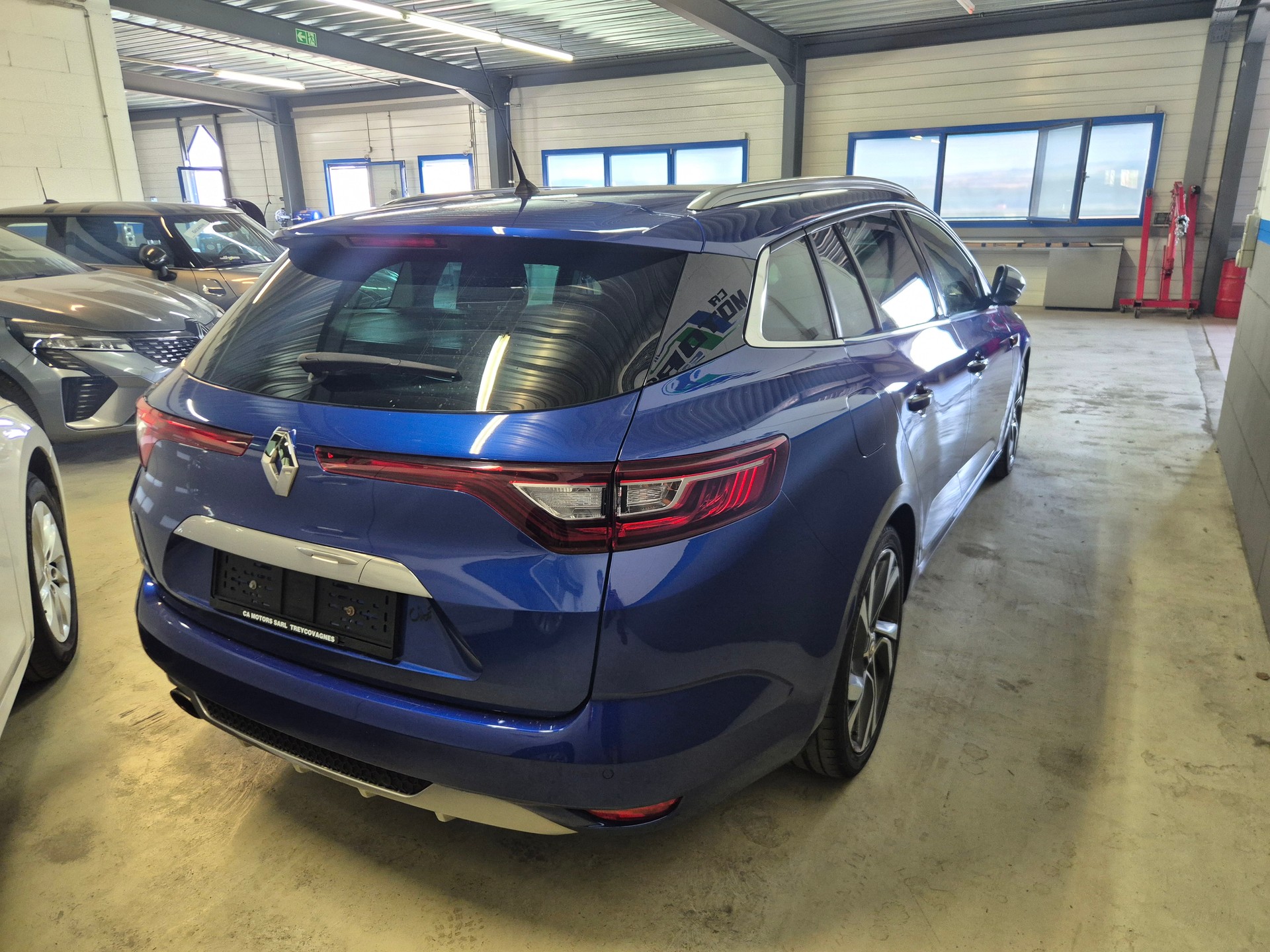 RENAULT Mégane Grandtour 1.6 16V Turbo GT EDC-image-4
