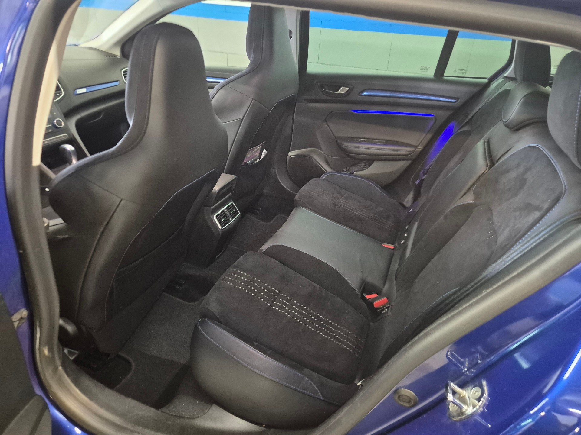 RENAULT Mégane Grandtour 1.6 16V Turbo GT EDC-image-13