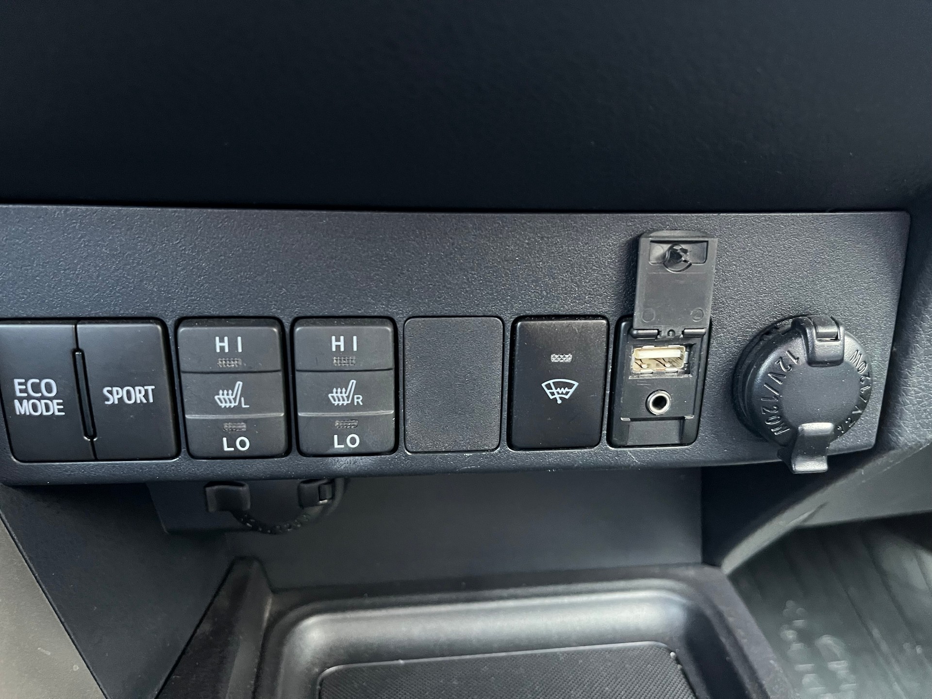 TOYOTA RAV-4 2.0 16V Style Multidrive S-image-13