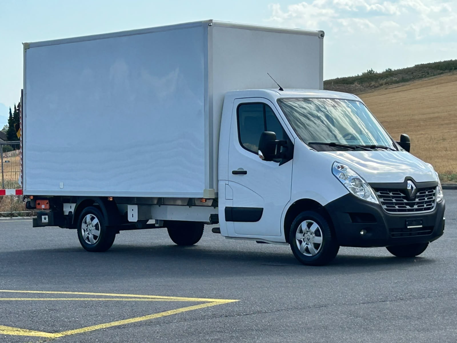RENAULT Master T35 ENERGY 2.3dCi 145 L3 Grand Volume-image-9