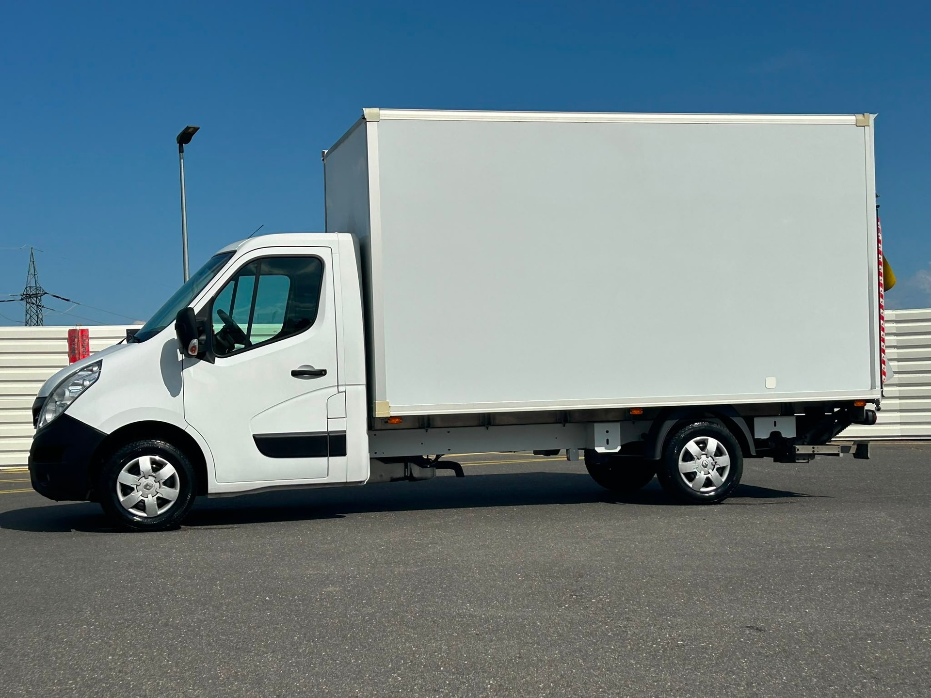 RENAULT Master T35 ENERGY 2.3dCi 145 L3 Grand Volume-image-3