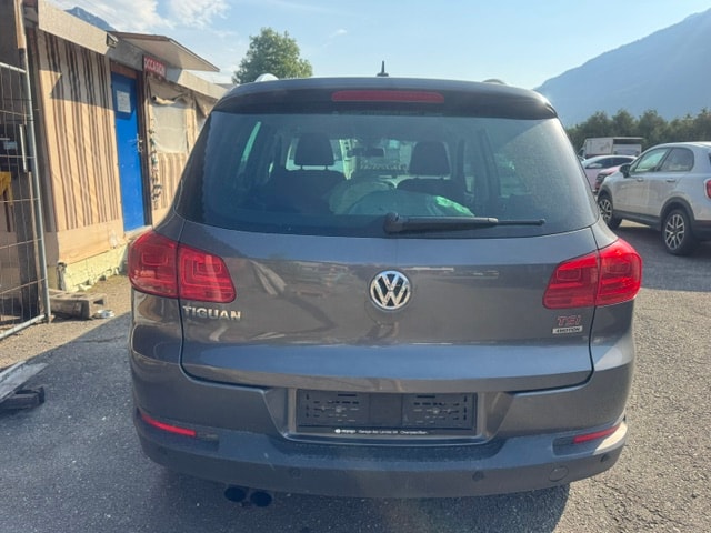 VW Tiguan 1.4 TSI Sport&Style 4Motion-image-2