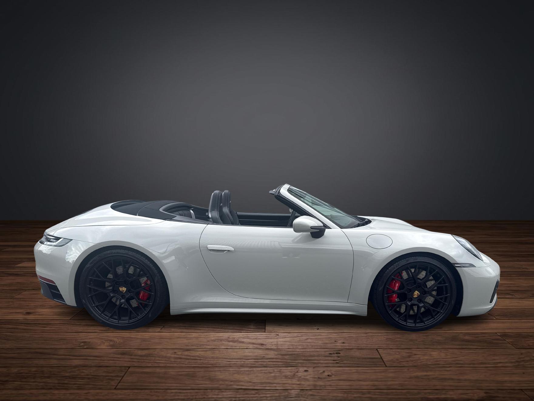 PORSCHE 911 Cabriolet 3.0 Carrera 4 GTS PDK-image-9