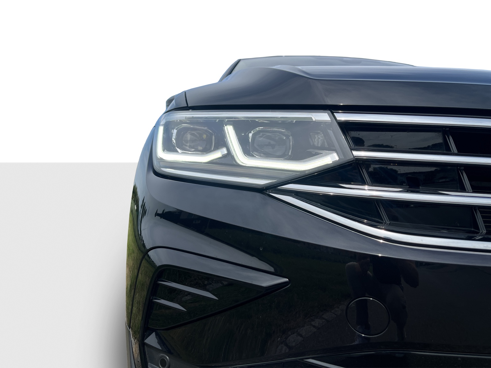 VW Tiguan 2.0 TDI SCR Elegance 4Motion DSG-image-13