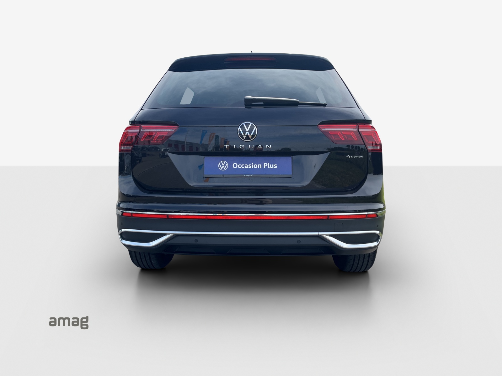 VW Tiguan 2.0 TDI SCR Elegance 4Motion DSG-image-3