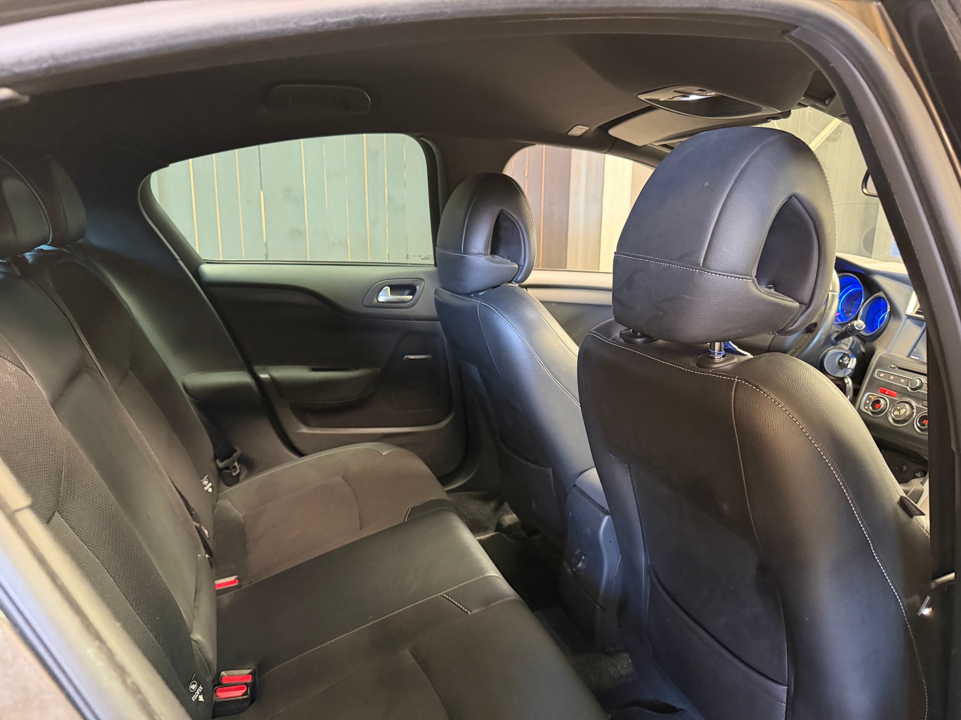 DS AUTOMOBILES DS4 1.6 VTi Chic-image-10