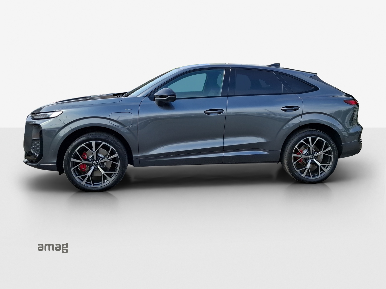 AUDI Q3 Sportback e-hybrid 200 kW S tronig-image-1