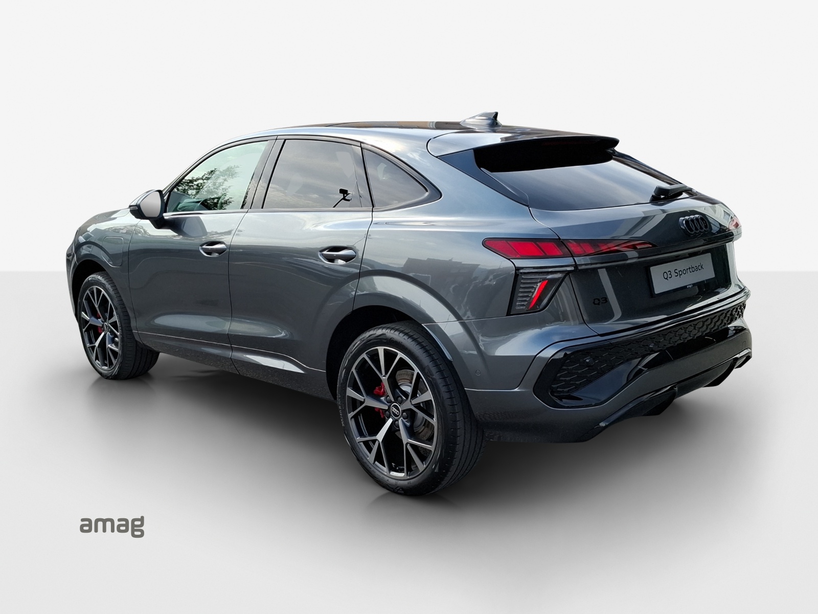 AUDI Q3 Sportback e-hybrid 200 kW S tronig-image-2