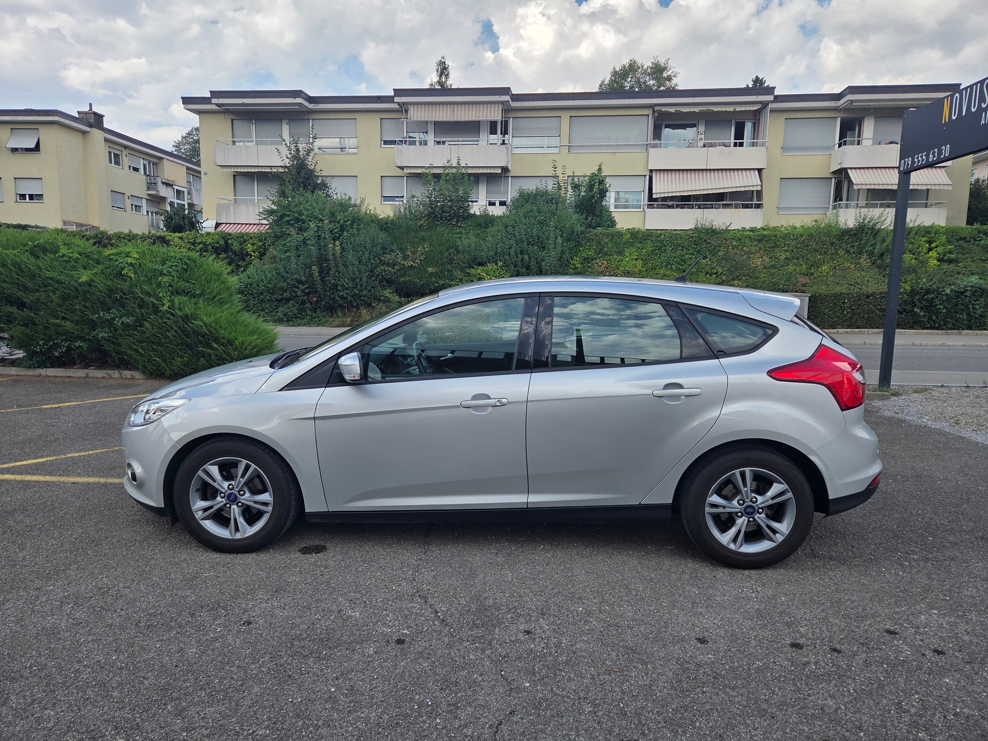 FORD Focus 1.6i VCT Titanium PowerShift-image-1