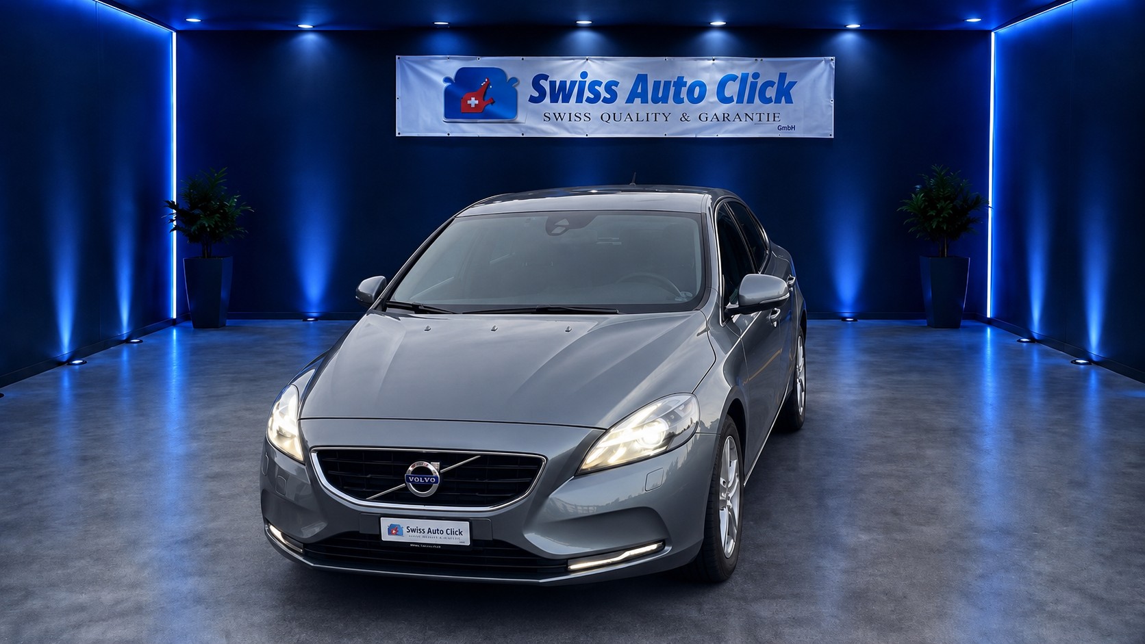 VOLVO V40 D3 Momentum Geartronic-image-0