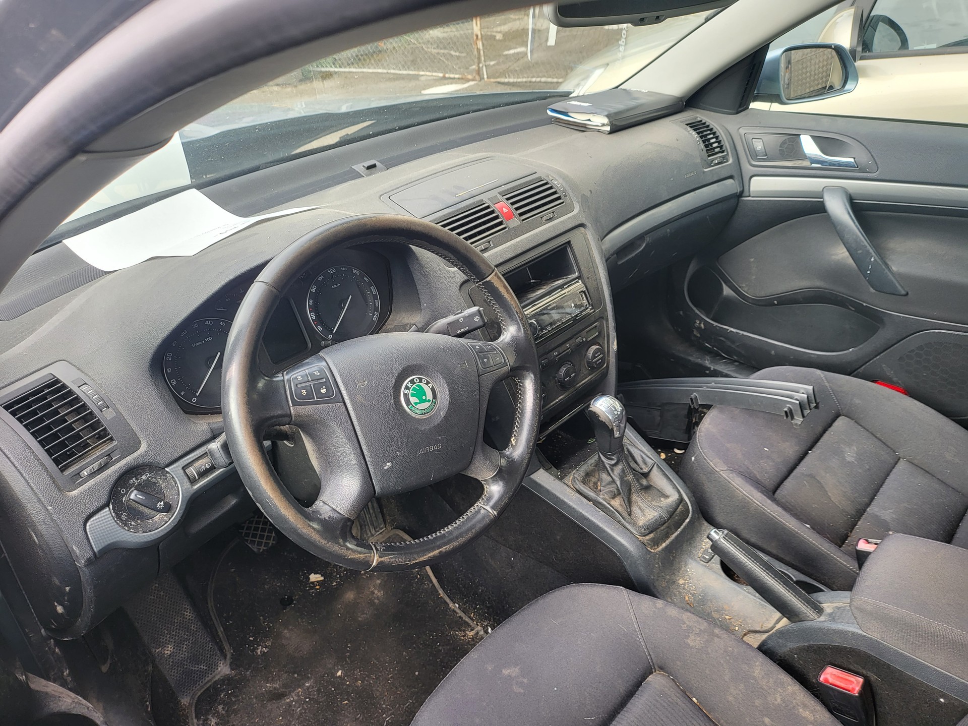 SKODA Octavia 2.0 FSI Elegance-image-5