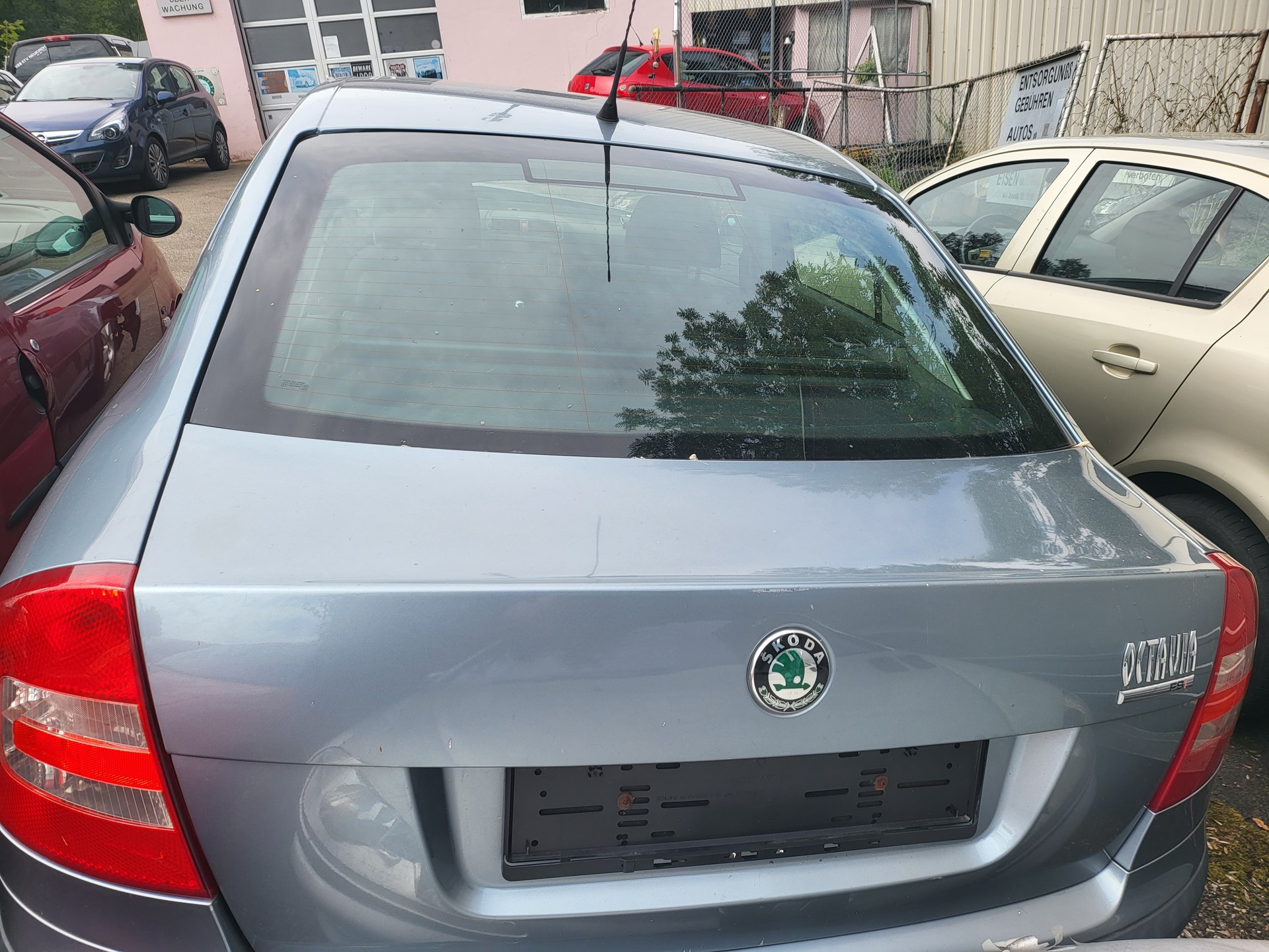 SKODA Octavia 2.0 FSI Elegance-image-3