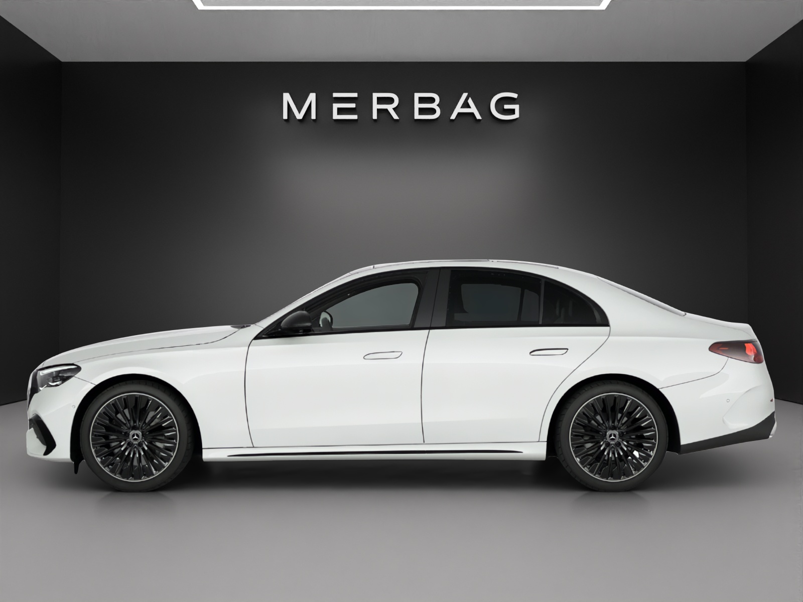 MERCEDES-BENZ E 220 d 4Matic 9G-Tronic-image-5