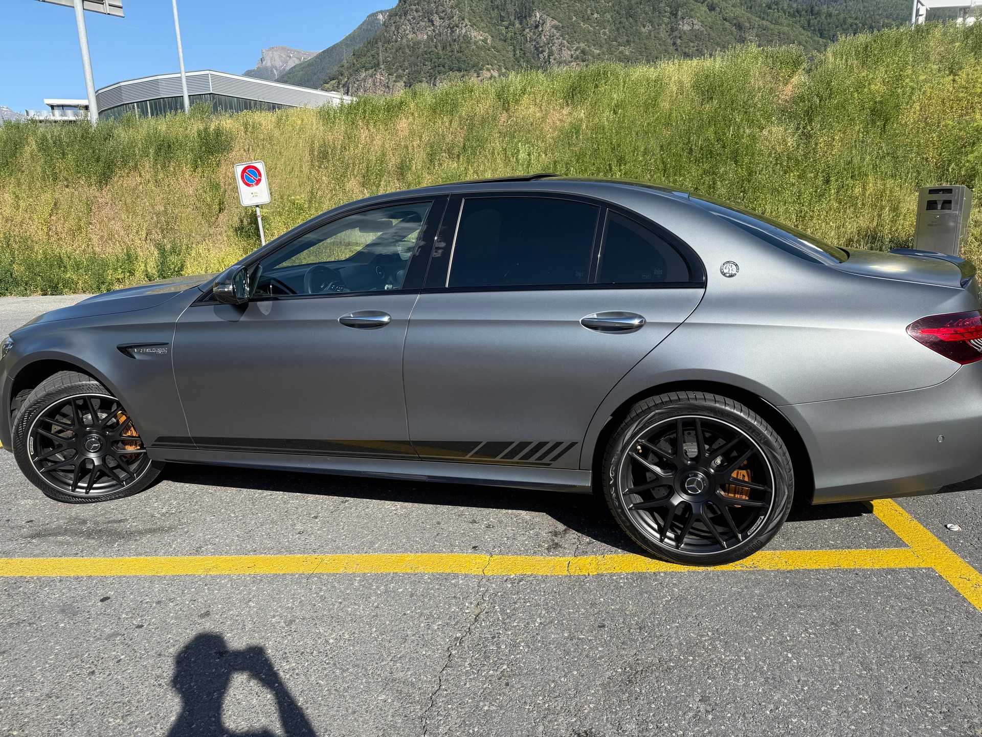 MERCEDES-BENZ E 63 S AMG 4matic+-image-1