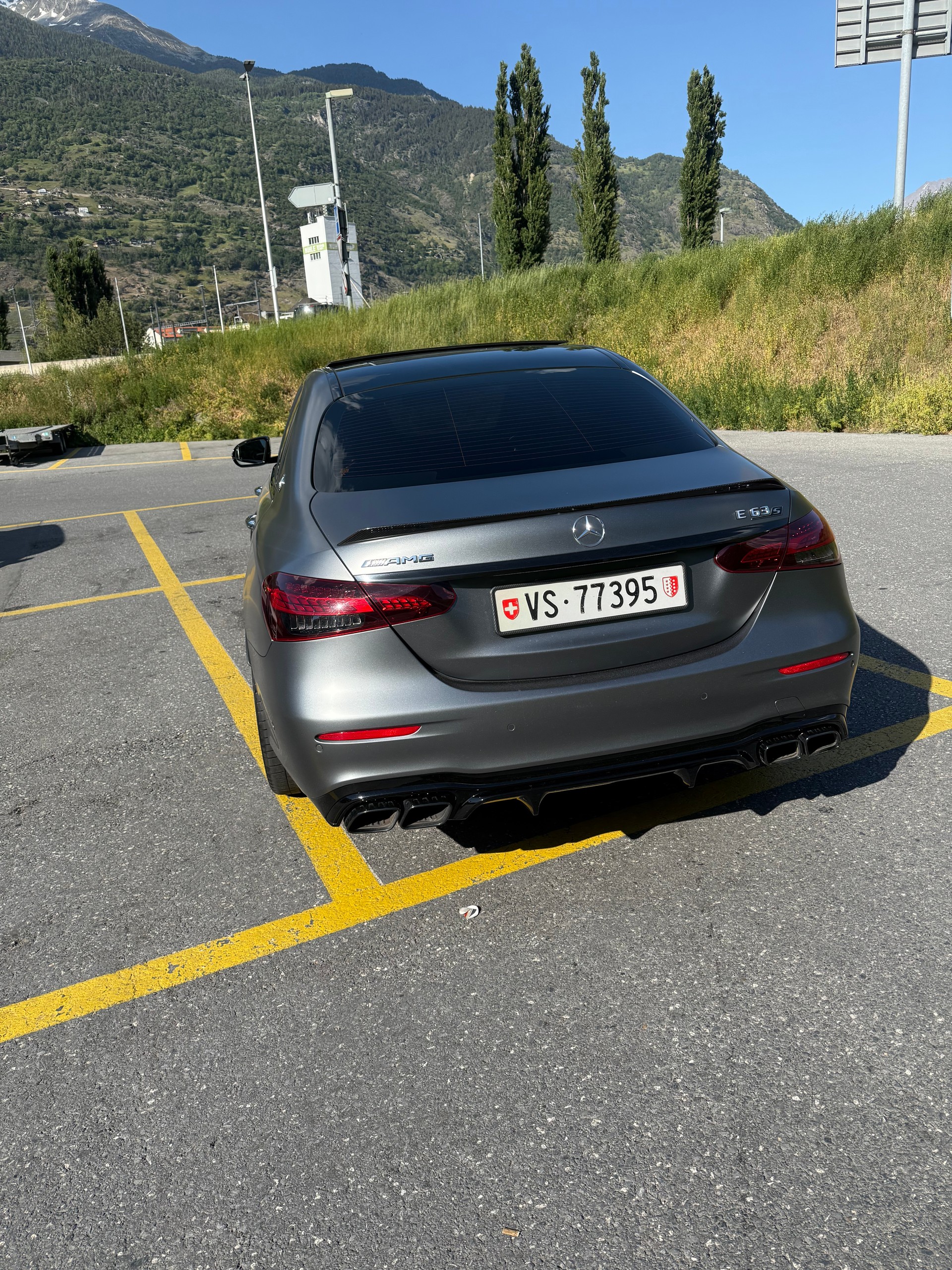 MERCEDES-BENZ E 63 S AMG 4matic+-image-2