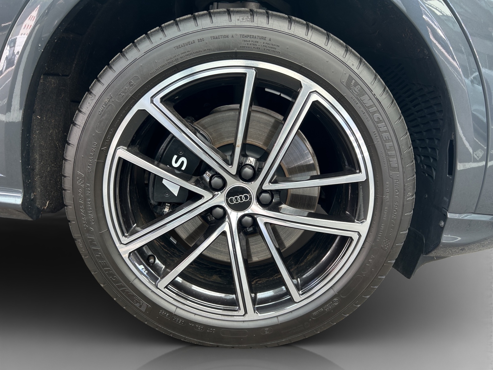 AUDI SQ5 TFSI quattro S-tronic-image-14