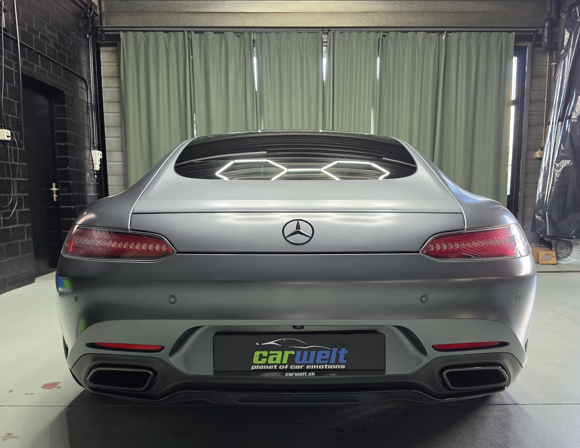 MERCEDES-BENZ AMG GT S Coupé-image-3