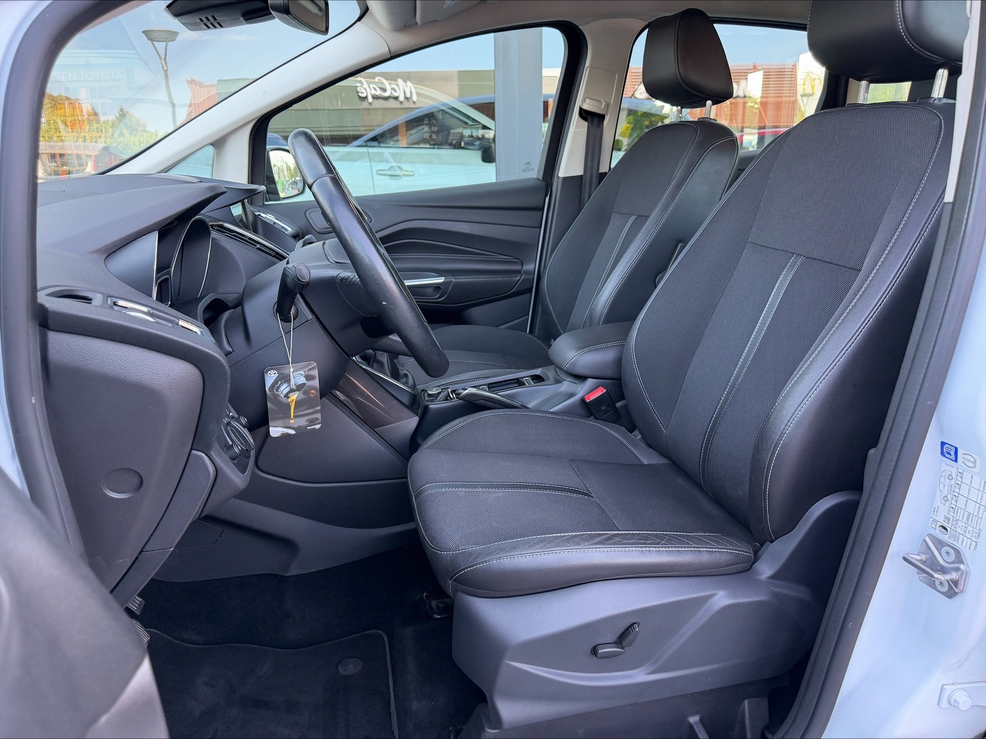 FORD C-Max 1.0 SCTi Trend-image-3