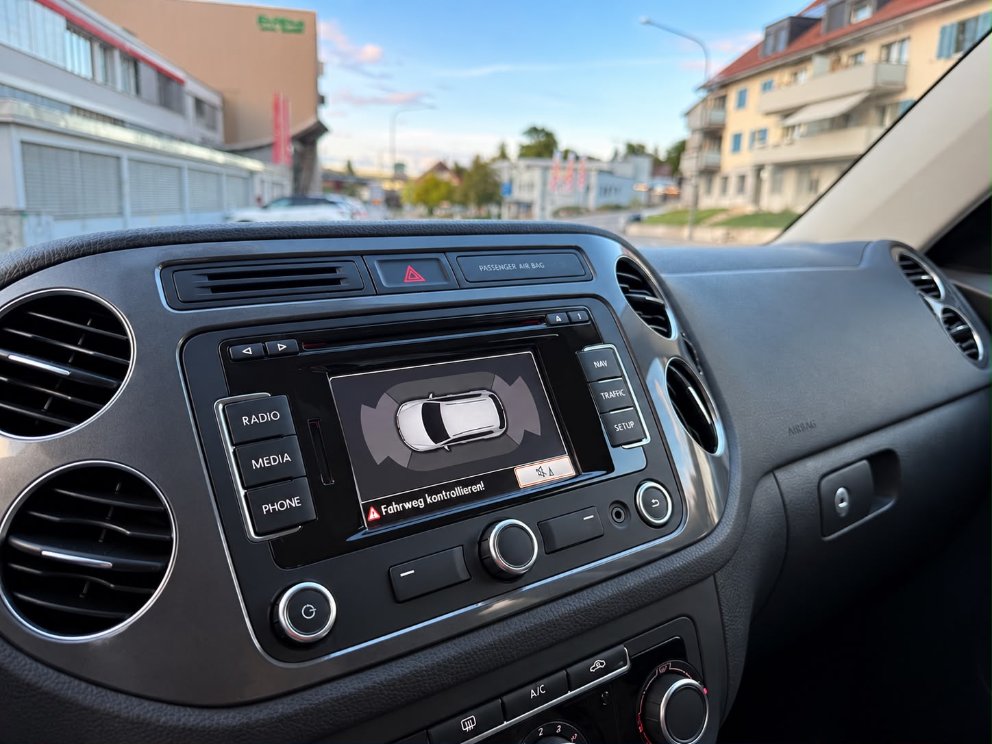 VW Tiguan 1.4 TSI BlueMotion Trend&Fun 4x2-image-11