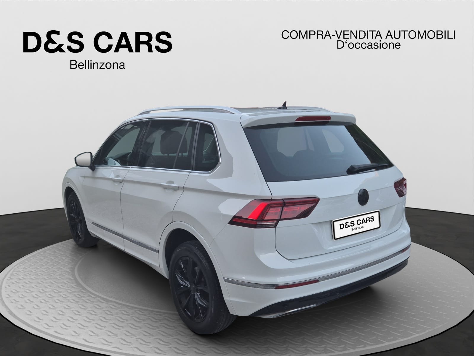 VW Tiguan 2.0 TDI SCR Highline 4Motion DSG-image-3