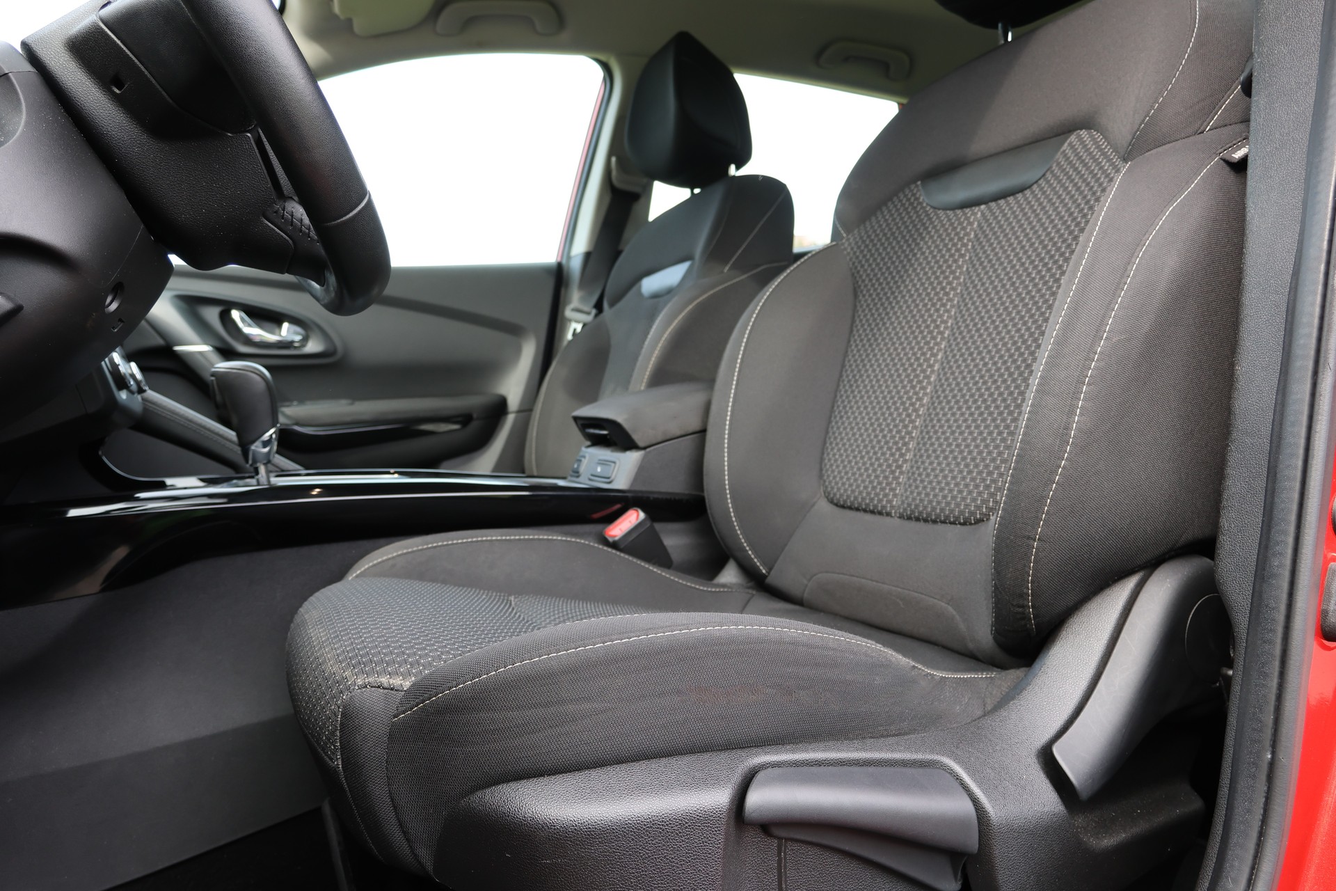 RENAULT Kadjar 1.5 dCi Zen EDC-image-9