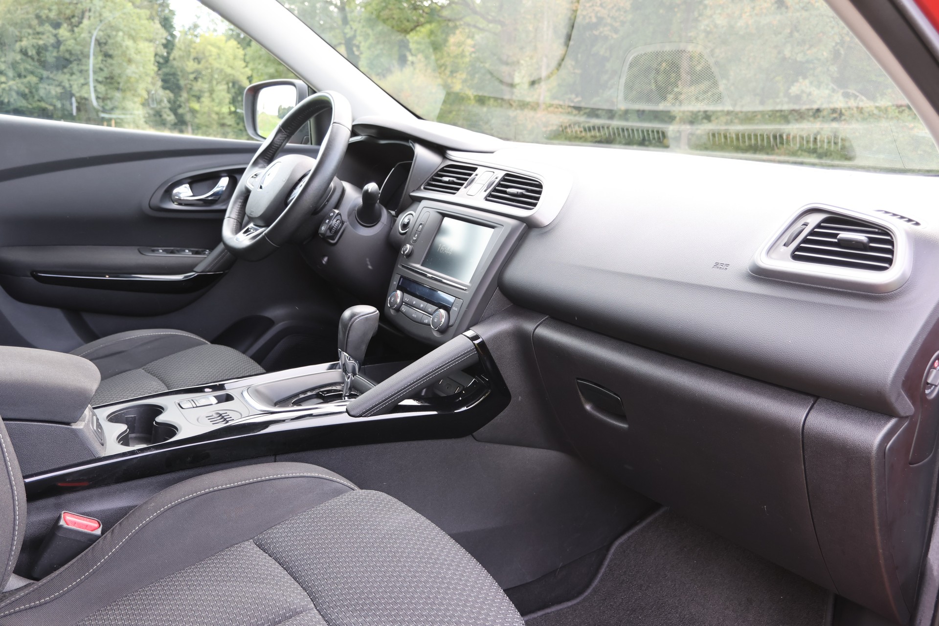 RENAULT Kadjar 1.5 dCi Zen EDC-image-10