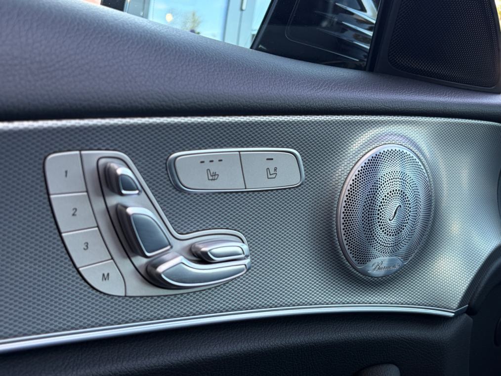 MERCEDES-BENZ E 200 Avantgarde 4Matic 9G-Tronic-image-4
