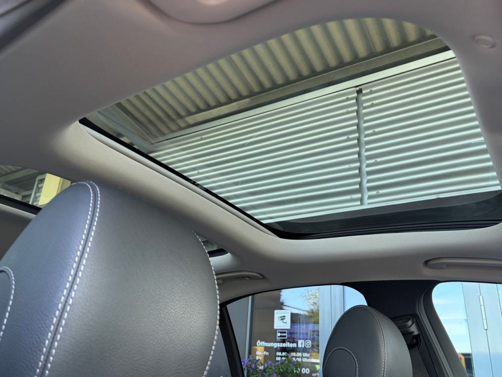 MERCEDES-BENZ E 200 Avantgarde 4Matic 9G-Tronic-image-10