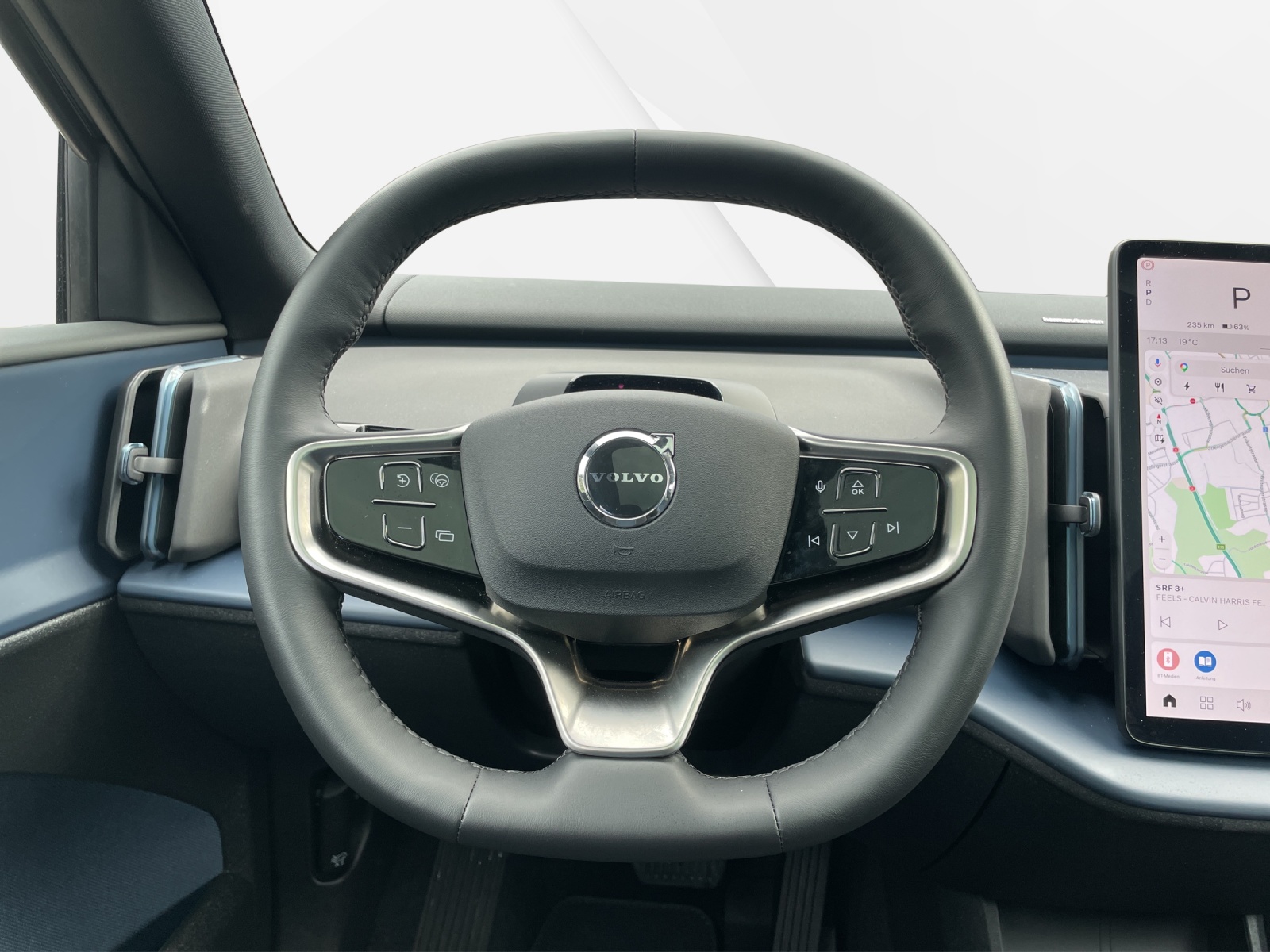VOLVO EX 30 E60 Twin Ultra Performance AWD-image-11