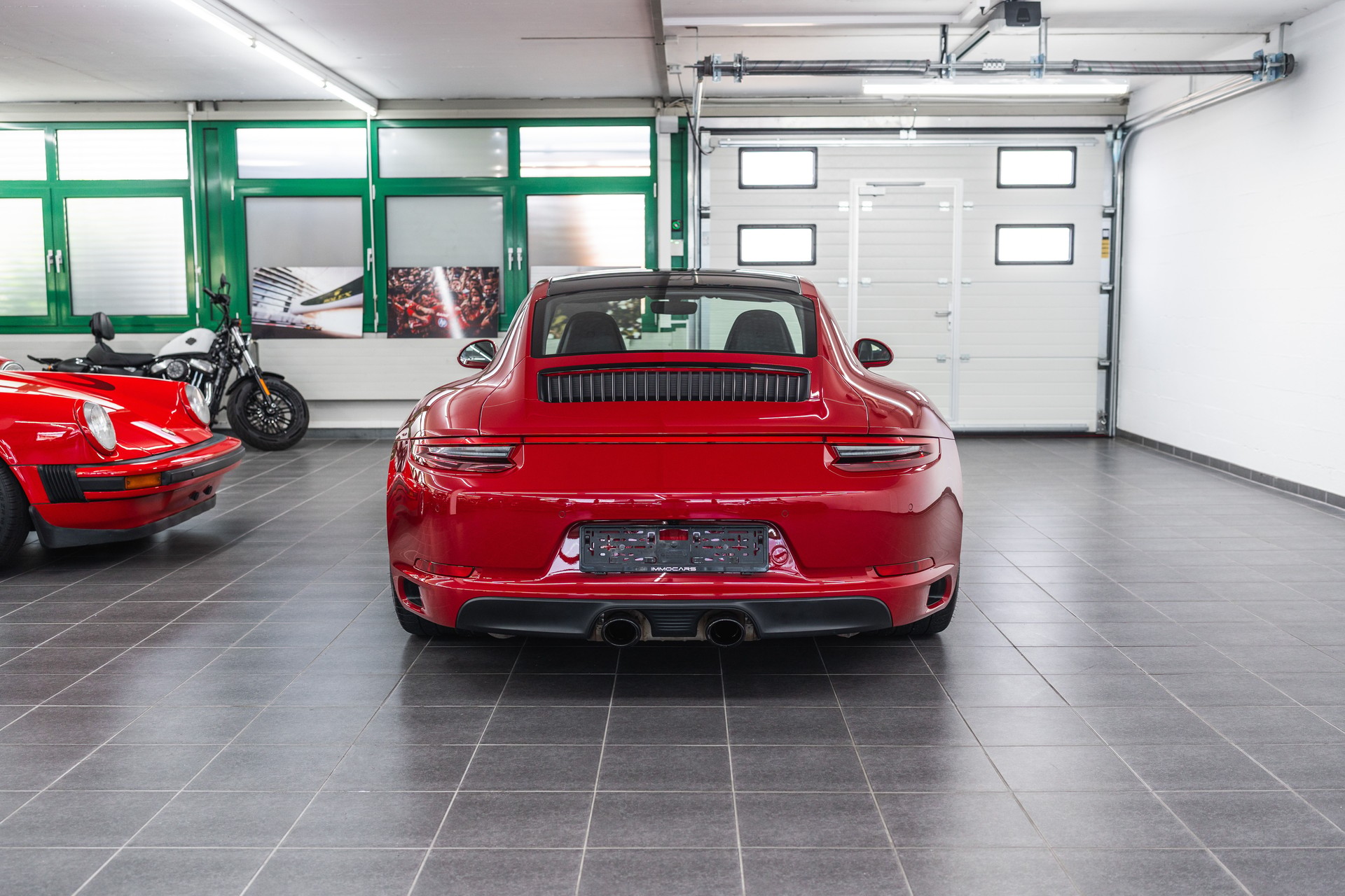PORSCHE 911 Carrera 4 GTS PDK-image-5