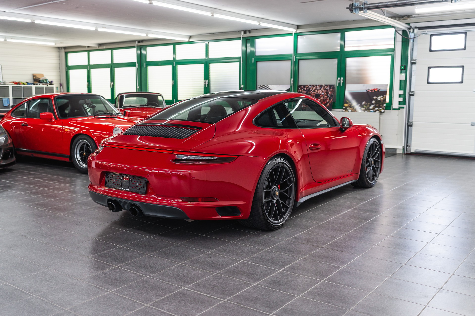 PORSCHE 911 Carrera 4 GTS PDK-image-6