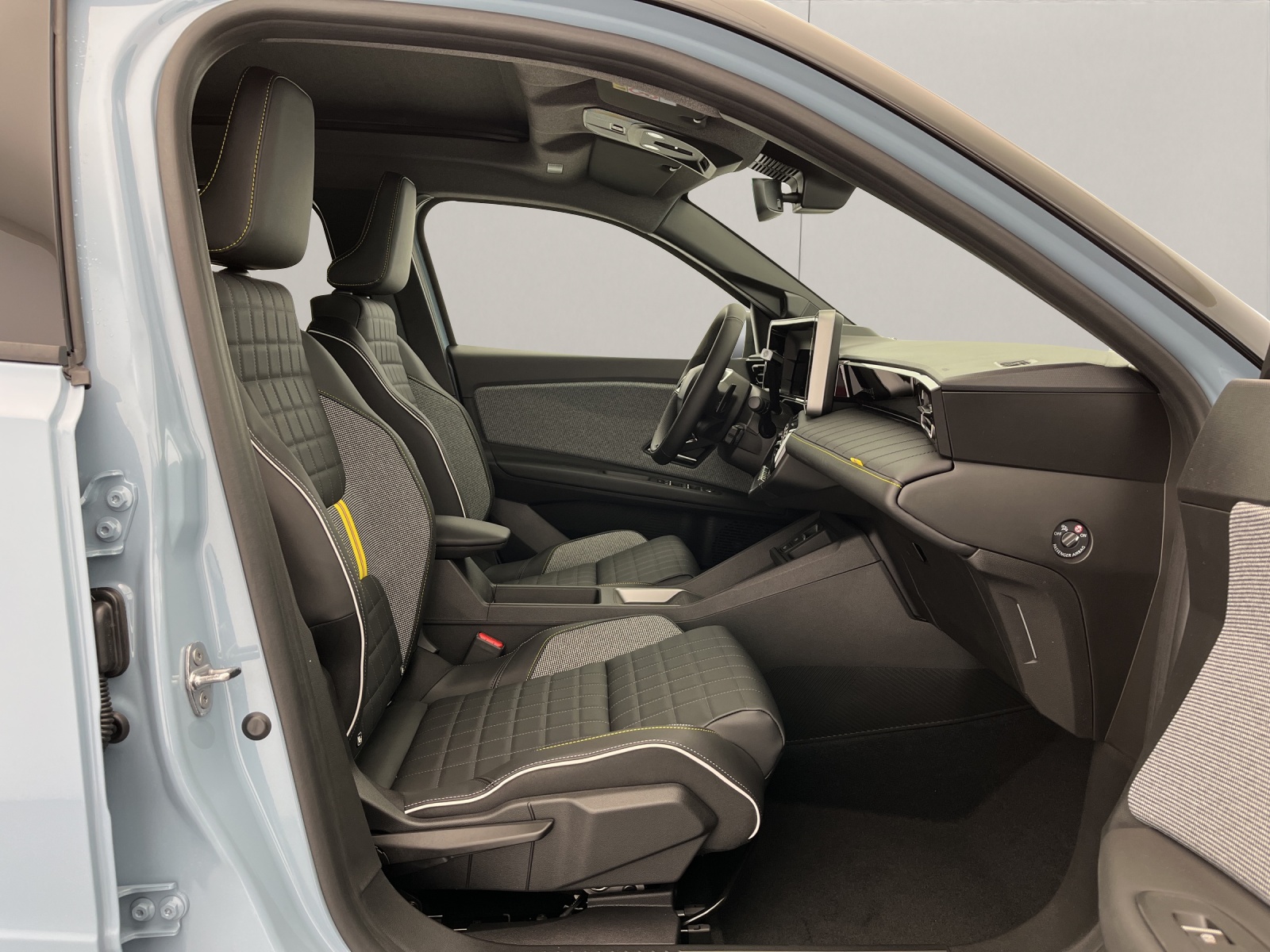 RENAULT R4 E-Tech Comfort Range plein sud iconic-image-15