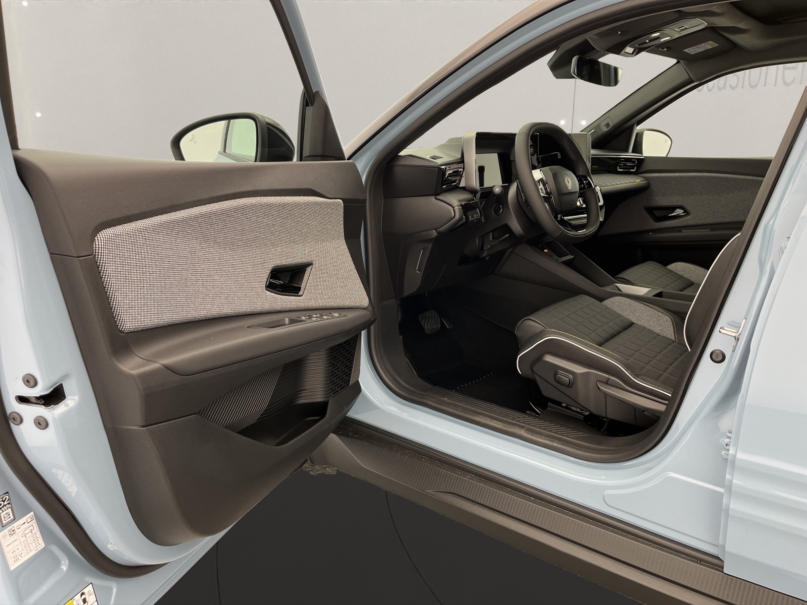 RENAULT R4 E-Tech Comfort Range plein sud iconic-image-6