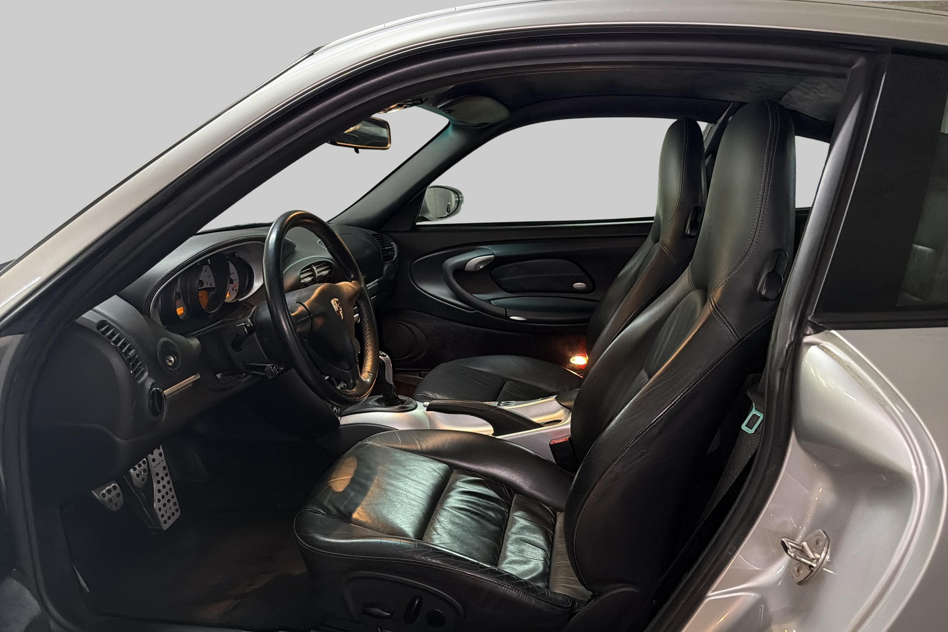 PORSCHE 911 Carrera 4 S-image-7
