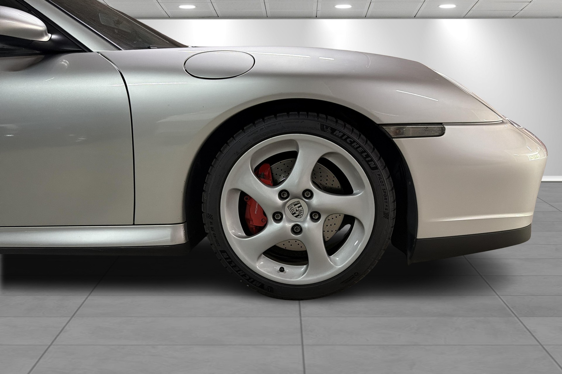 PORSCHE 911 Carrera 4 S-image-3